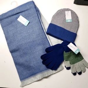 NEW! 4 Piece Winter Wearables Bundle Set, Blue - Scarf, Hat, 2 Gloves
